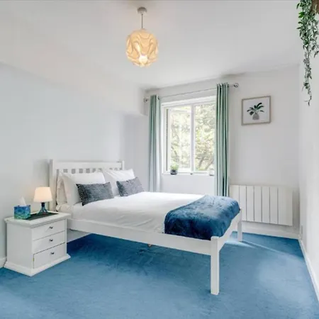 Central London Cosy Apartment With Parking Exterior photo
